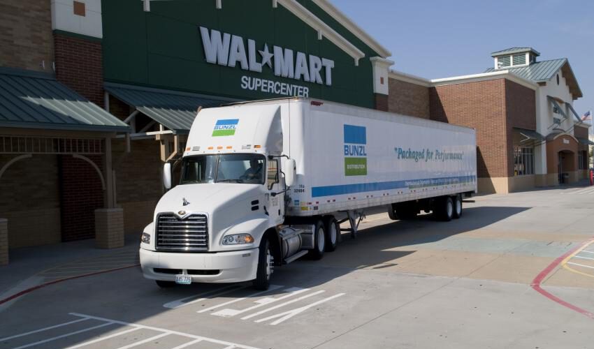 A BNA truck preparing to deliver goods to a Wal-Mart Dallas Branch